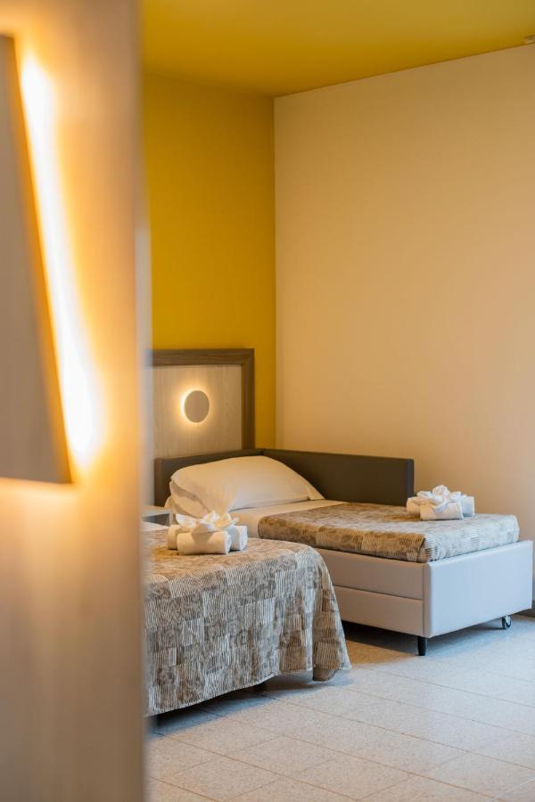 Hotel Continental Tortoreto Esterno foto