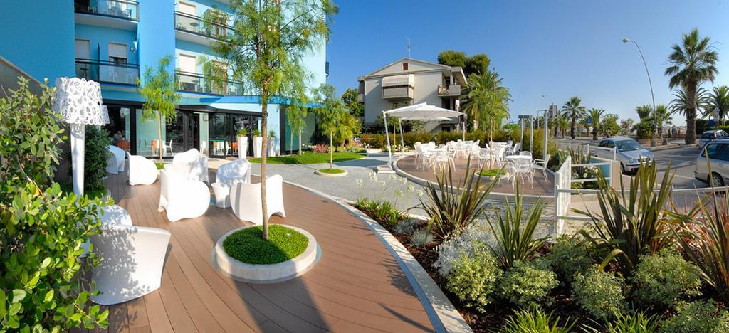 Hotel Continental Tortoreto Esterno foto